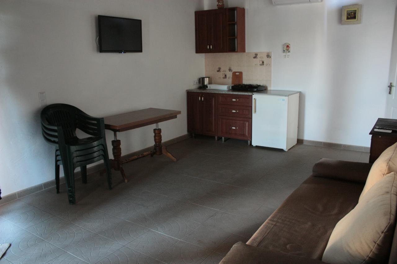 Akvitaniya Mini-Hotel Zatoka Kültér fotó